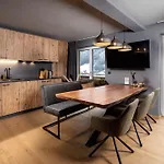 Tatil Evi Schoeneben Big Family Wald im Pinzgau