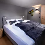 Schoeneben Big Family