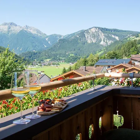 Schoeneben Big Family Wald im Pinzgau